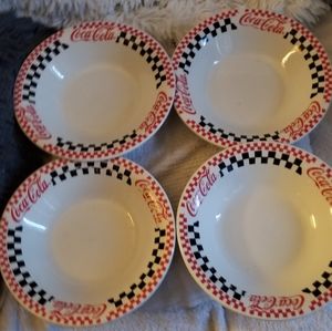 Coke bowls set 4